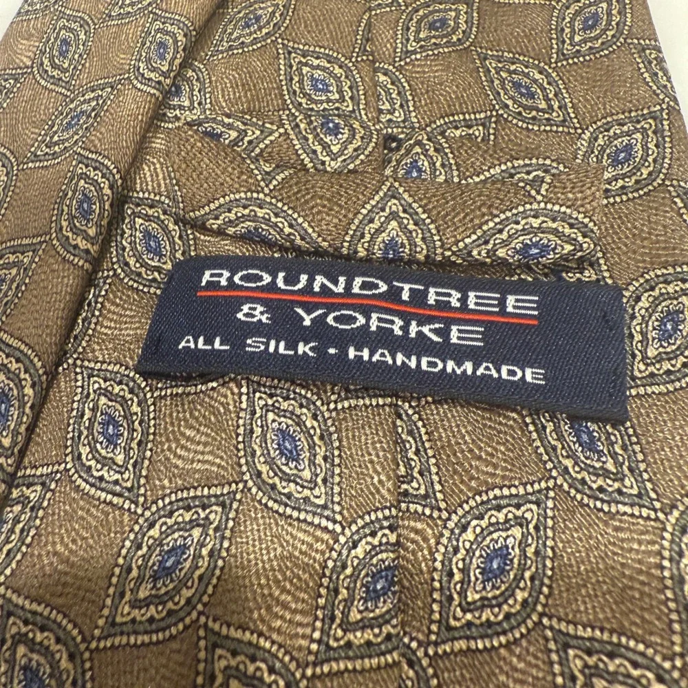 Roundtree & Yorke Silk Necktie Handmade Leaf Pattern Brown Blue‎